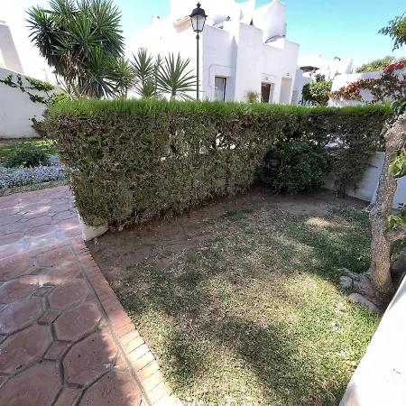 - Playa - 2 Con Amplio Jardin Privado Pa24 Appartement Estepona